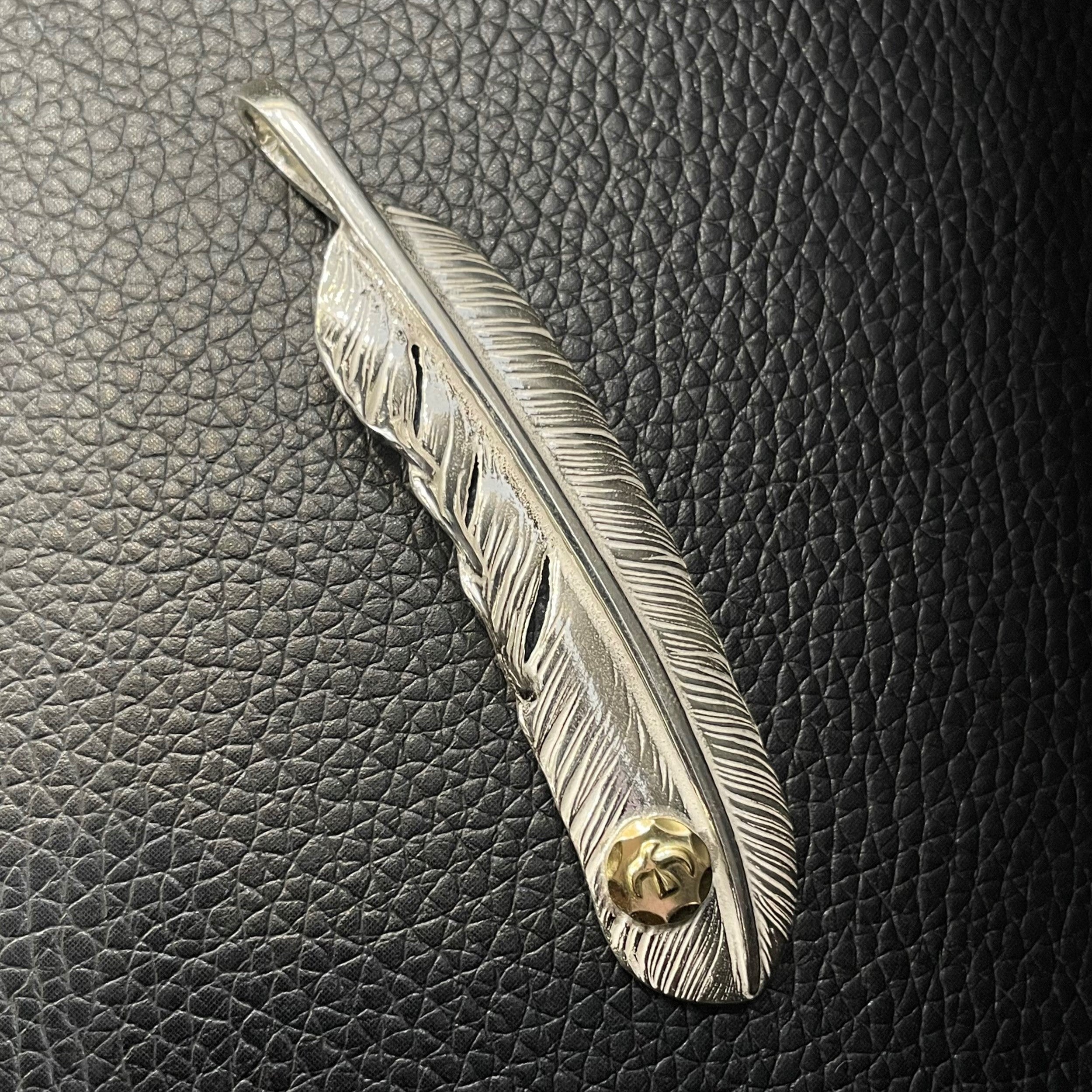 ゴローズ goro's [新品]メタル付特大フェザー(右) – DELTAone