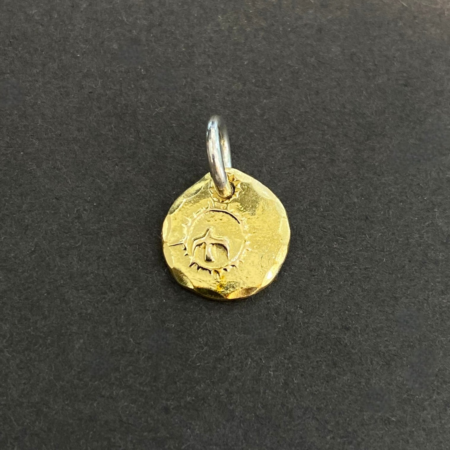 ゴローズ goro's [特別SALE][美品][現行]K18in太陽メタル(小) – DELTAone