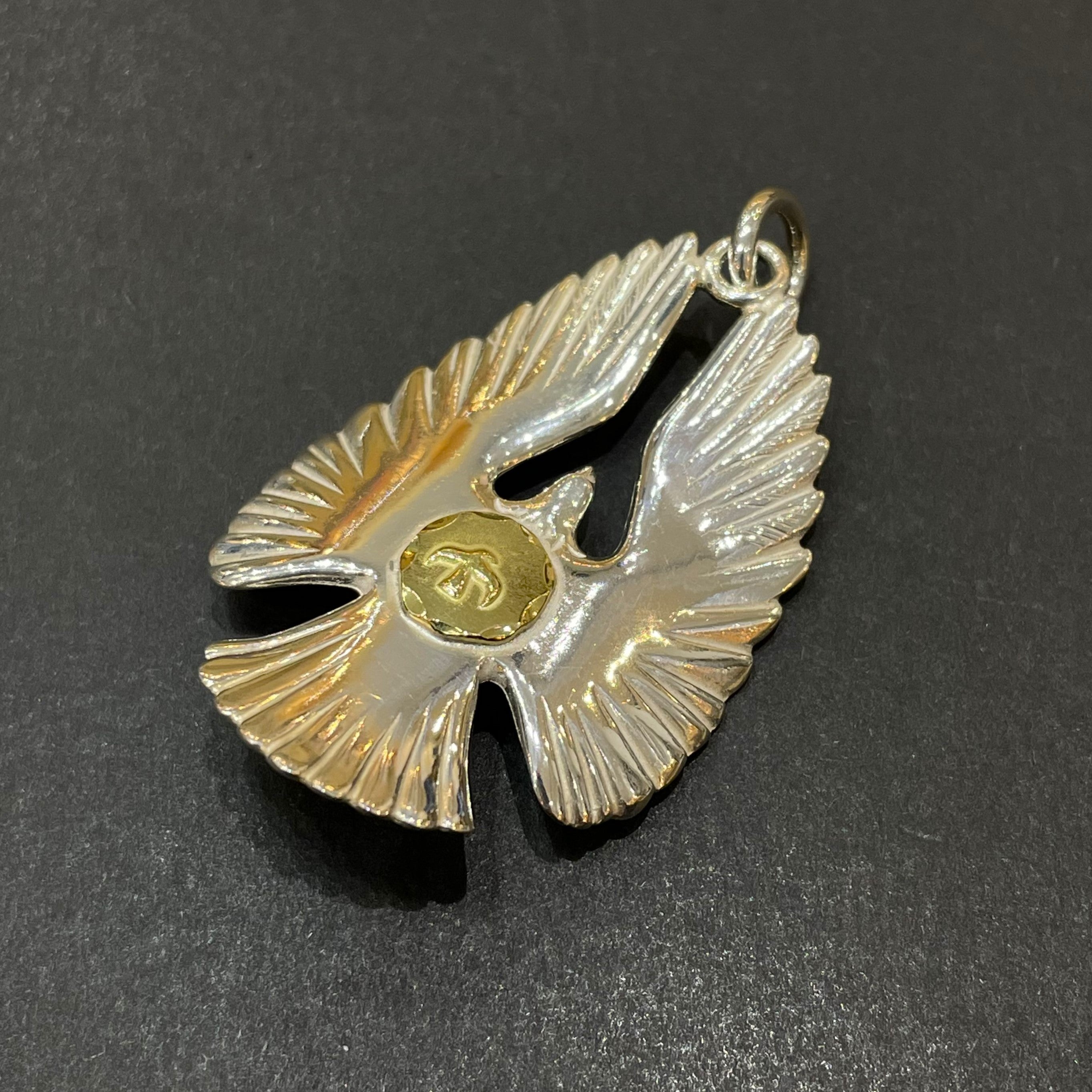 ゴローズ　トルコ石付きイーグルペンダントトップ　(紐は付きません) ゴローズ トルコ石付きイーグルペンダントトップ (紐は付きませ