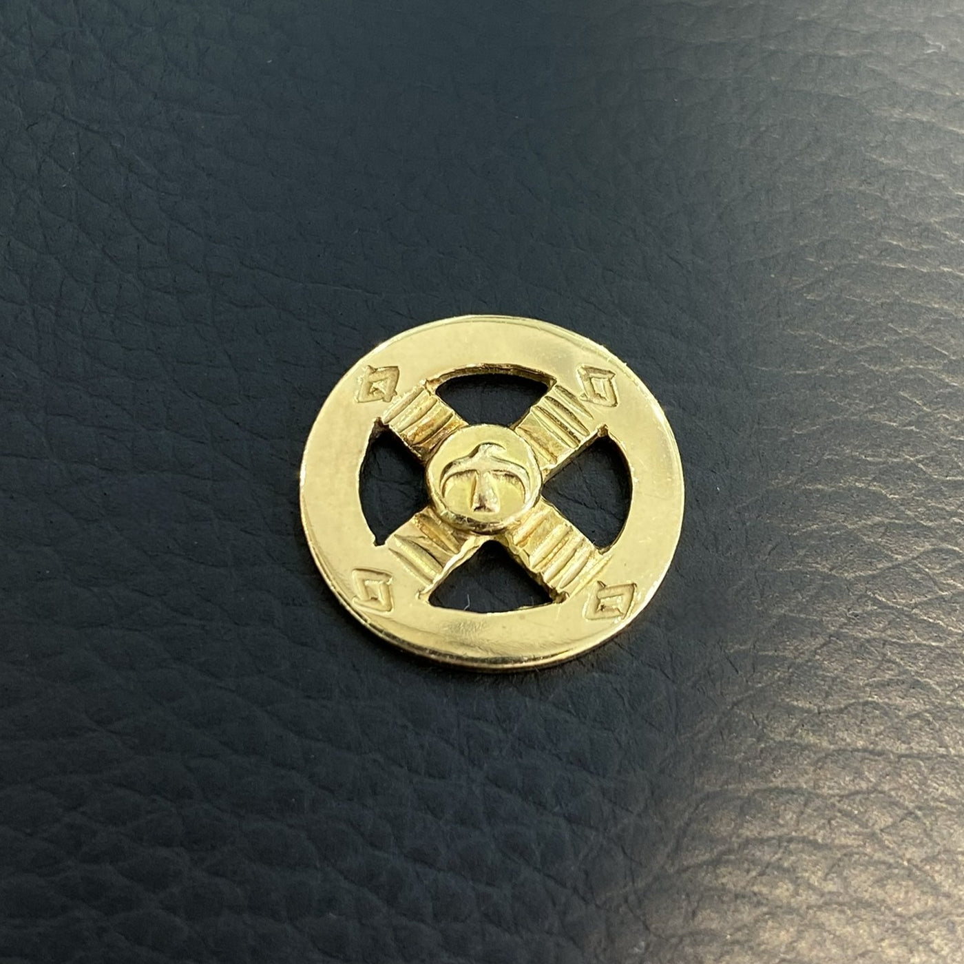 ゴローズ goro's [超美品]K18付全金ホイール
