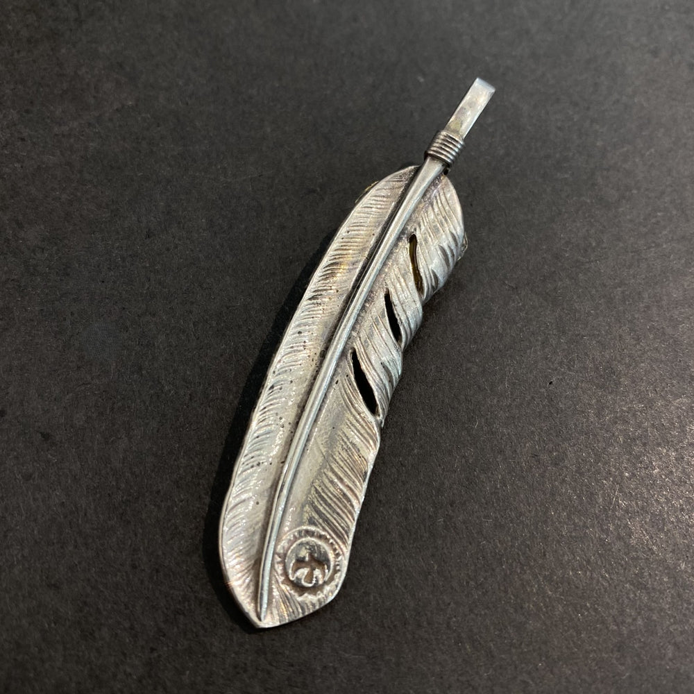 フェザー – DELTAone