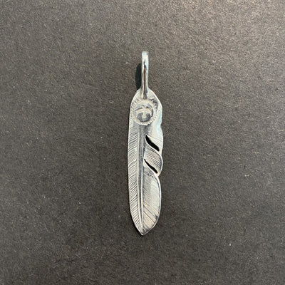 goros フェザー The iconic front gold✨ #corner #goros #gorosfeather #feather