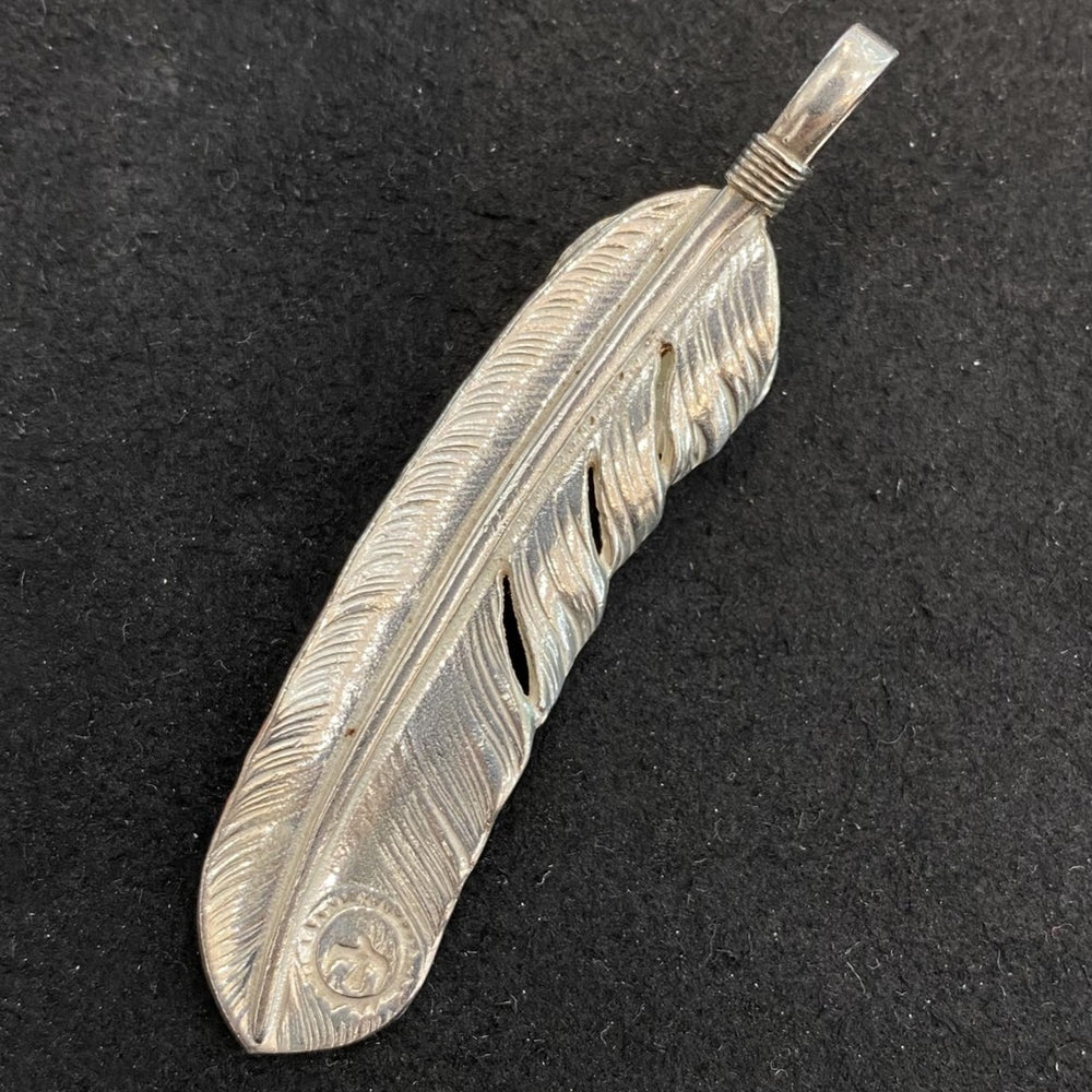 フェザー – DELTAone