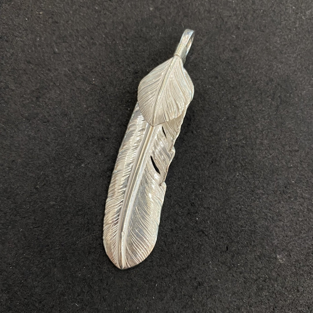 フェザー – DELTAone