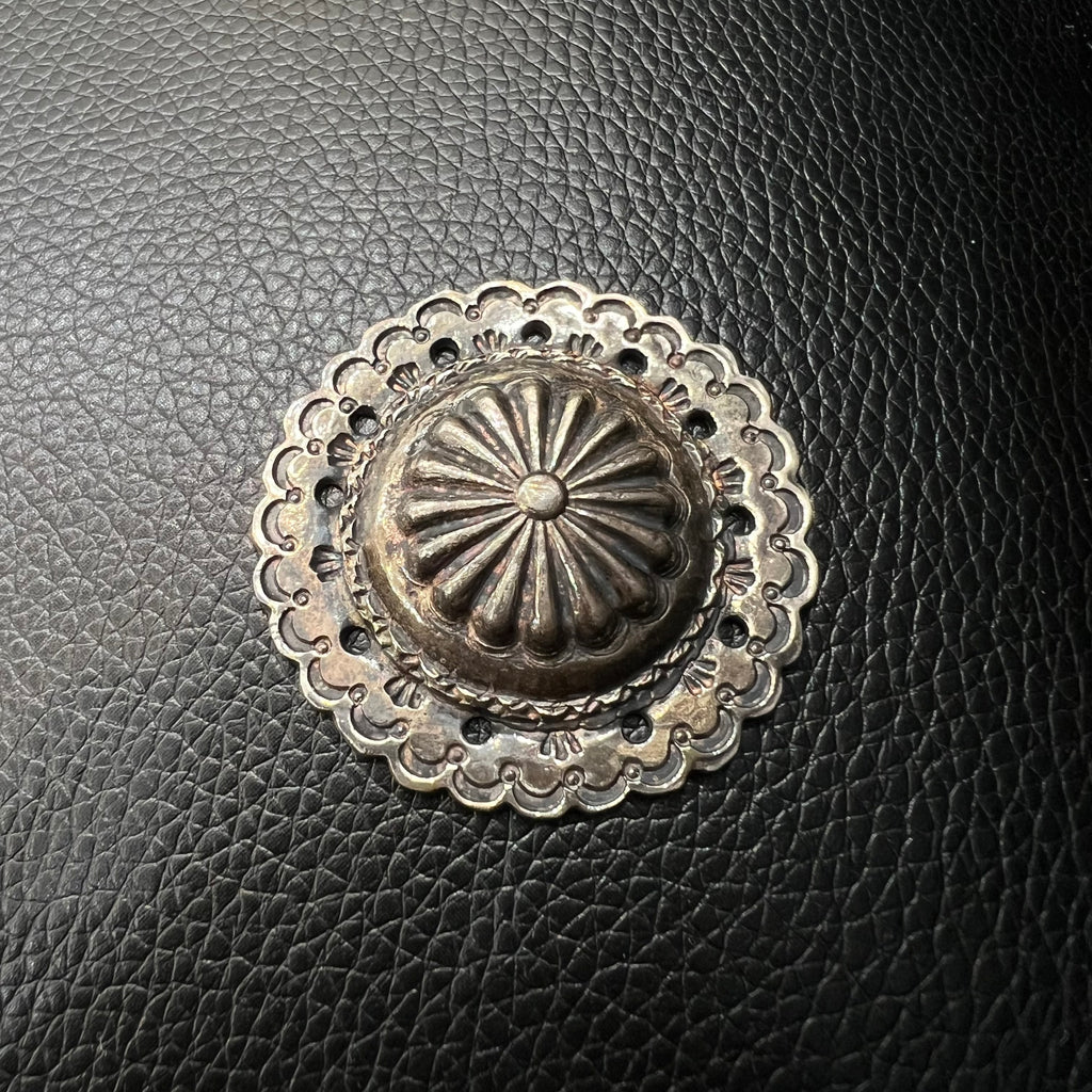 ゴローズ goro's SVフラワーコンチョ(大) – DELTAone