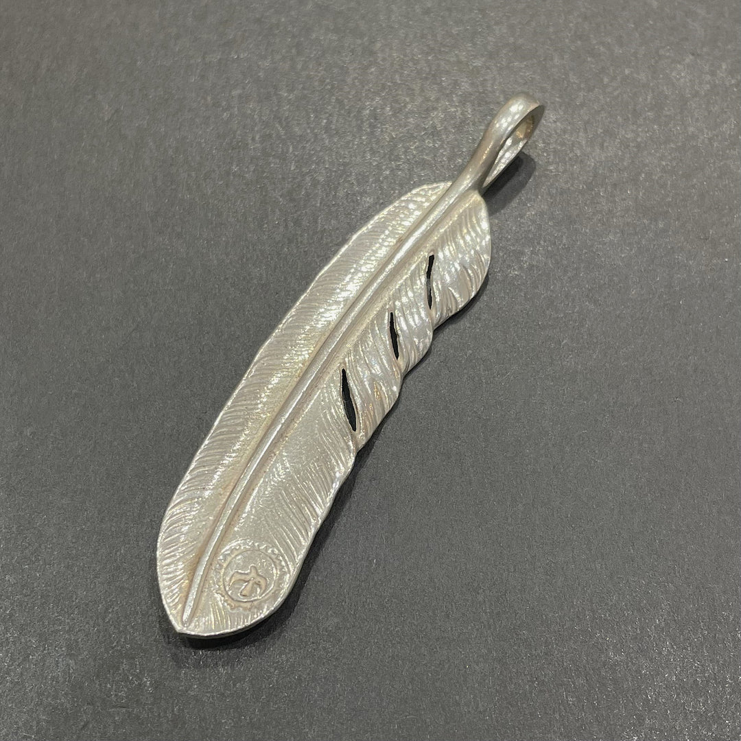 ゴローズ goro's [現行]メタル付特大フェザー(右) – DELTAone