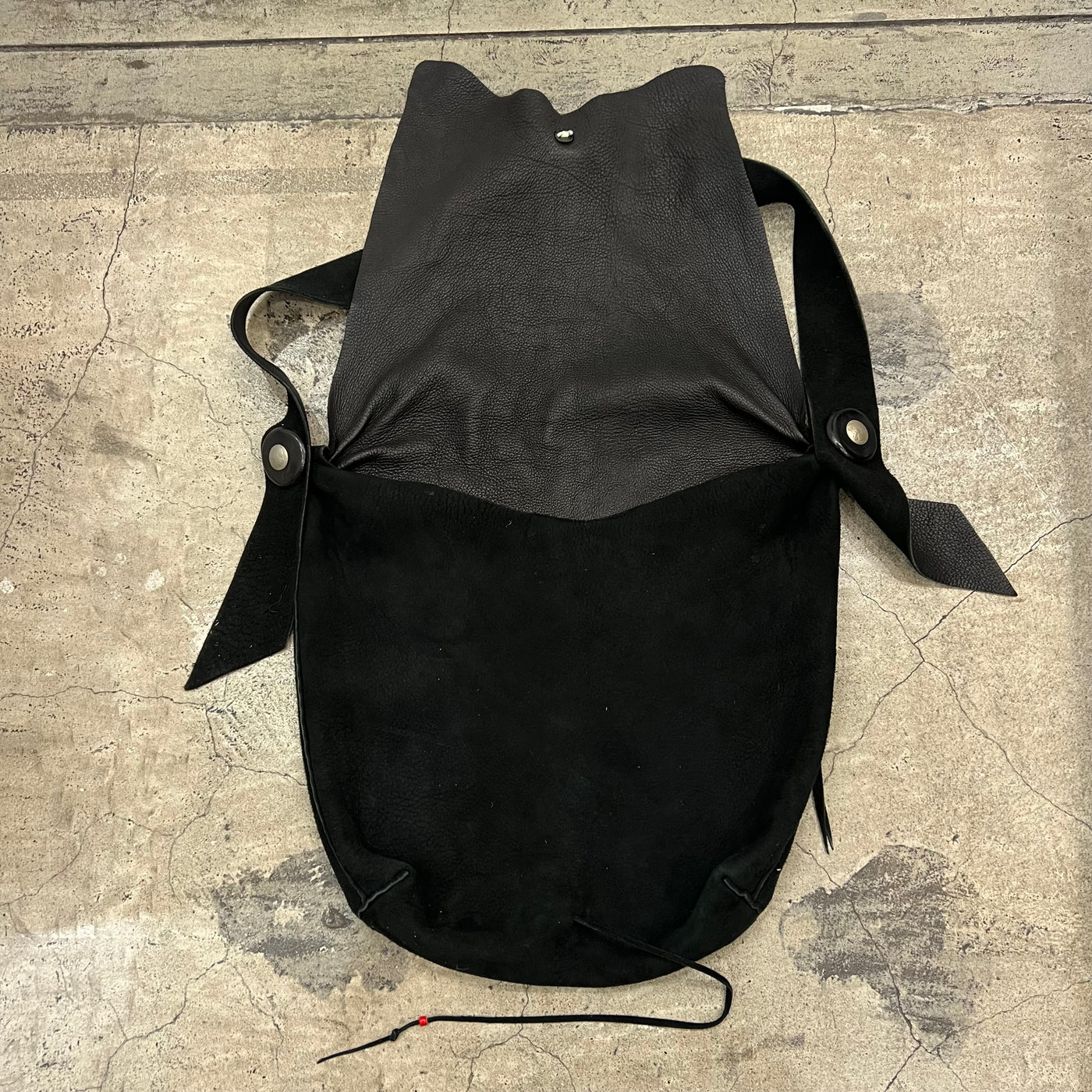 ゴローズ goro's ※希少[現行]ディアスキンバッグ(M)黒 – DELTAone