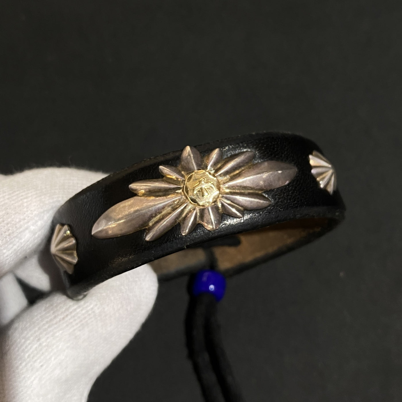 ゴローズ goro's GC24付コンチョ付革ブレス(黒) – DELTAone