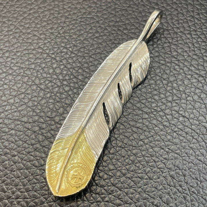 先金フェザー　左向き　金焼け！雰囲気抜群（左右セット可） 先金フェザー goro's - ゴローズ 先金フェザー左向きの通販 by s shop