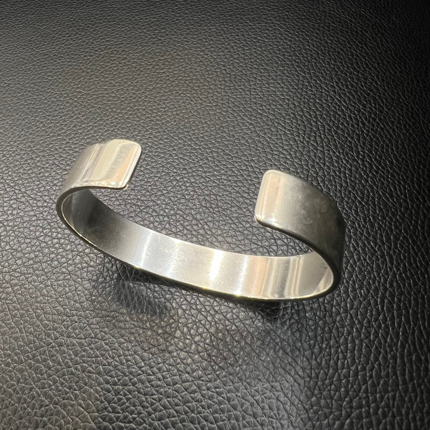 ゴローズ　美品　平打ローズブレスM33.45g ゴローズ goro's [美品]平打ちローズブレス(M) – DELTAone