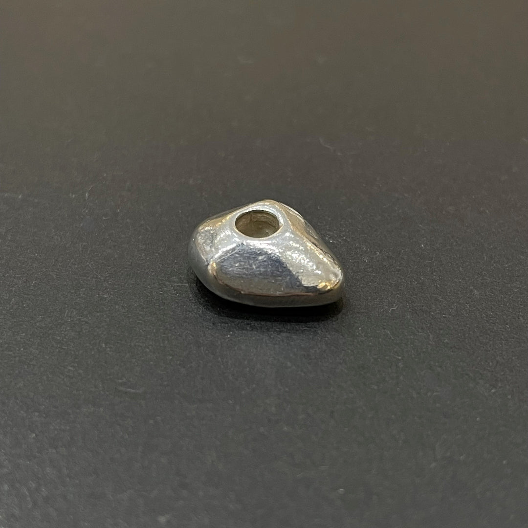 ゴローズ goro's 刻印ビーズ(右) – DELTAone