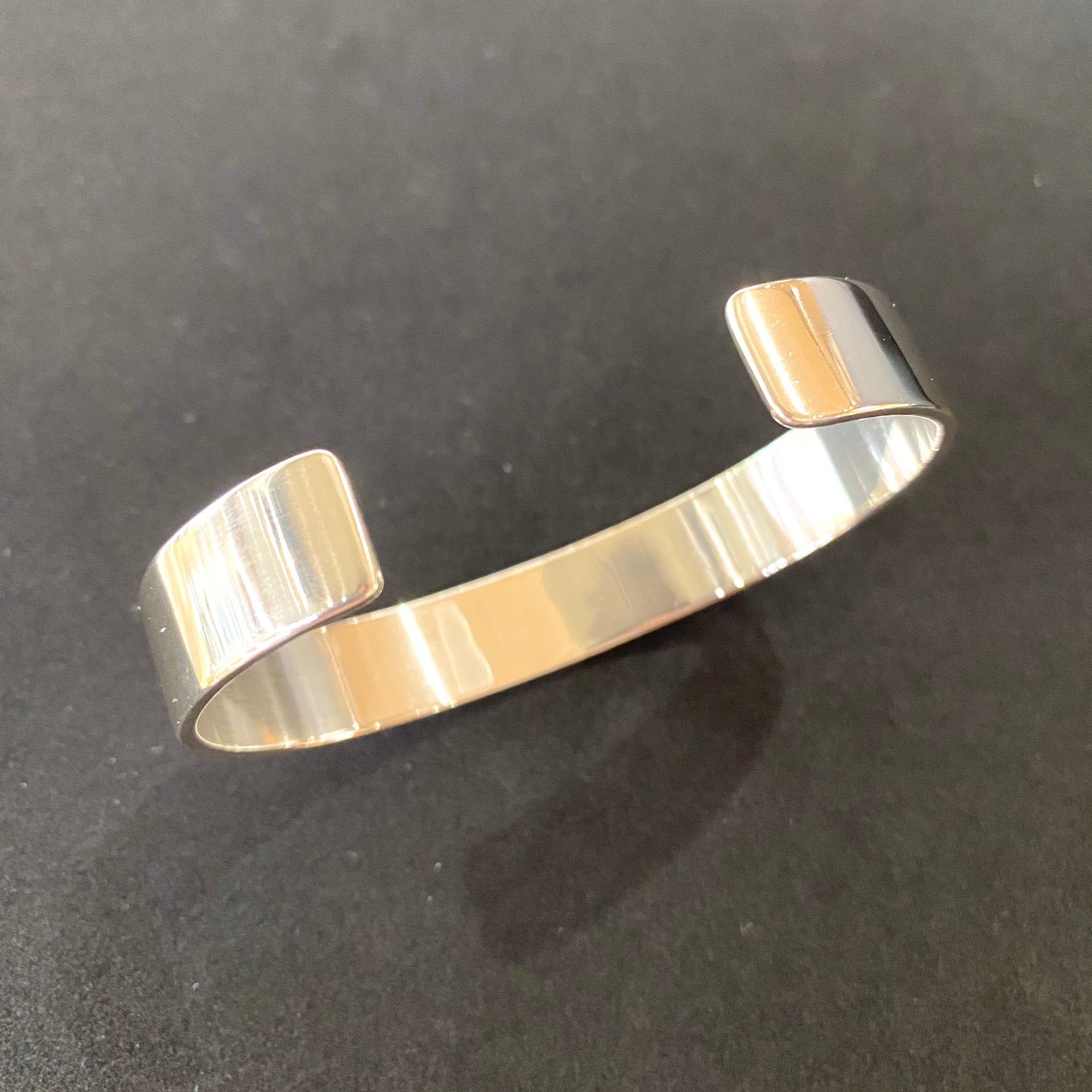高質で安価 goro's ゴローズ [新品]平打ちブレス(L) DELTAone – アクセサリー