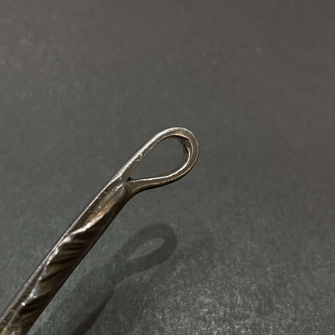 ゴローズ goro's [現行]メタル付特大フェザー(左) ※雰囲気抜群