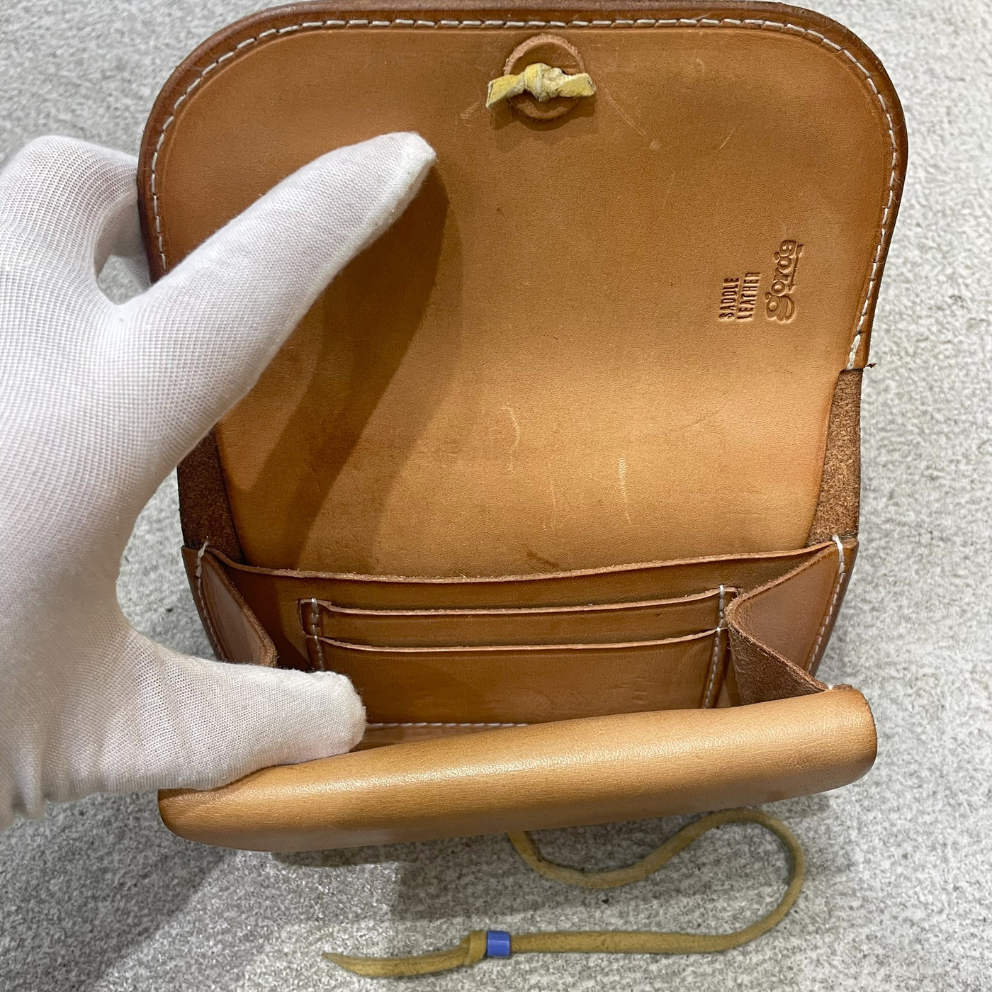 ゴローズ goro's 中財布(サドル)