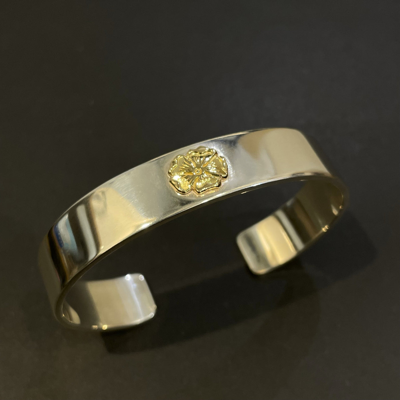 ゴローズ goro's [新品]平打ちローズブレス(M) – DELTAone