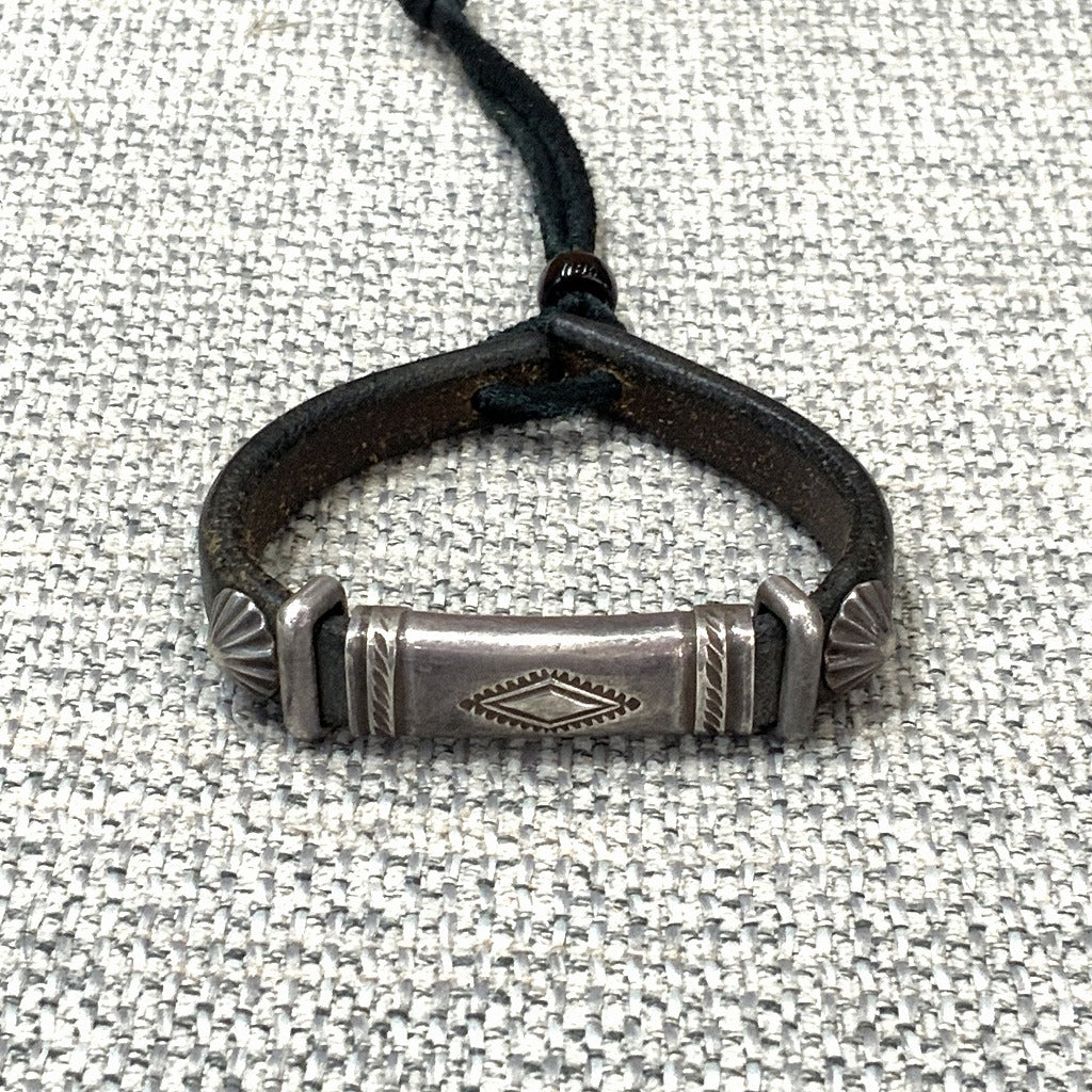 ゴローズ goro's 美品 カンブレス(黒)