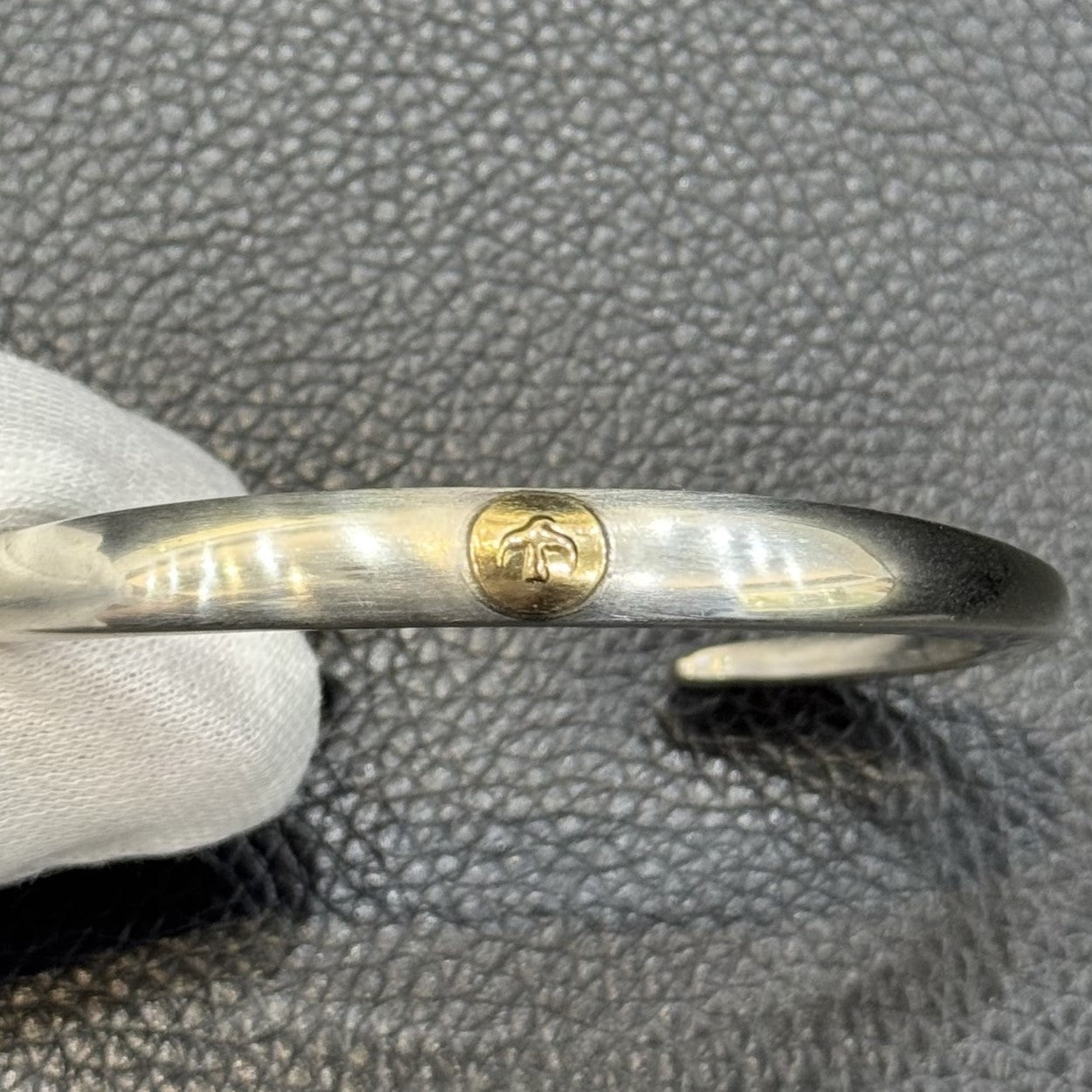 ゴローズ風 顔ブレス ダブルフェザー付き平打ちブレス 顔ブレス ． 製品鑑賞 ． #goros