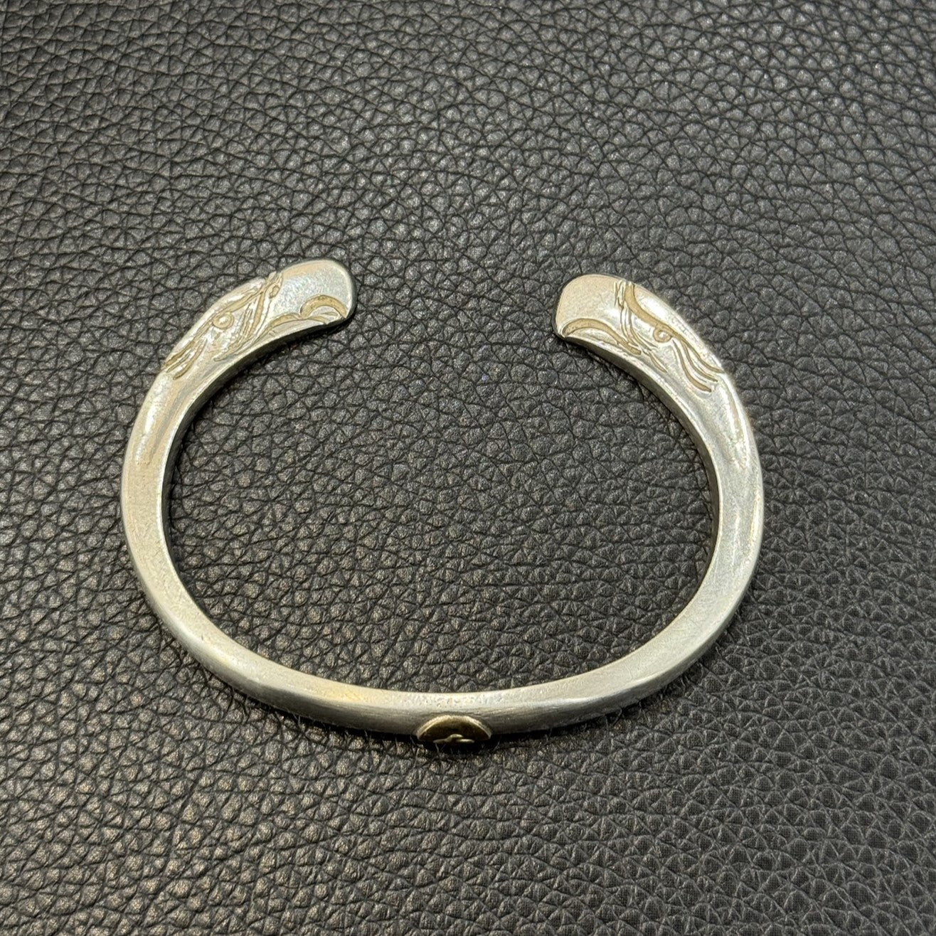 ゴローズ　顔ブレス ダブルフェザー付き平打ちブレス 顔ブレス ． 製品鑑賞 ． #goros