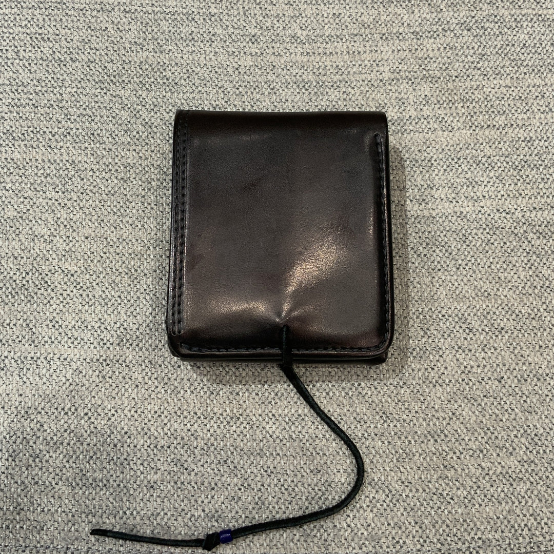ゴローズ goro's 新型二つ折り財布 (黒) ゴローズ goro's [美品] 新型二つ折り財布(黒) – DELTAone