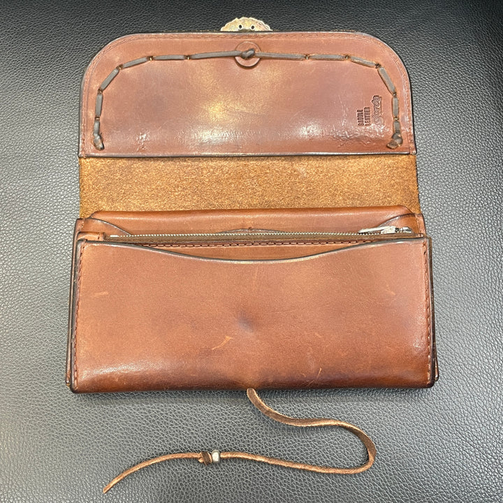 ゴローズ goro's カスタム二つ折り長財布(焦茶) – DELTAone