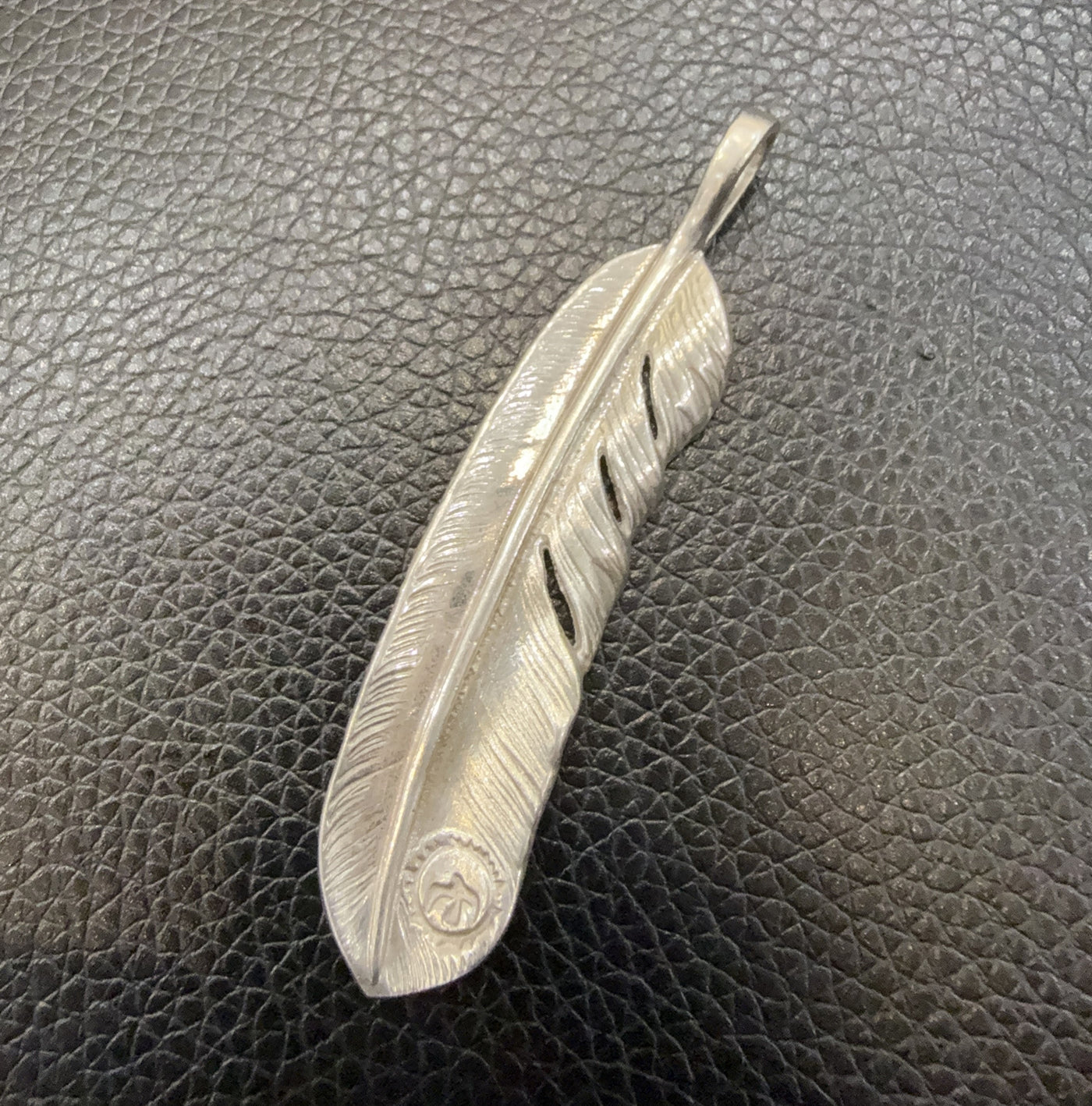 ゴローズ goro's [現行]メタル付特大フェザー(右)