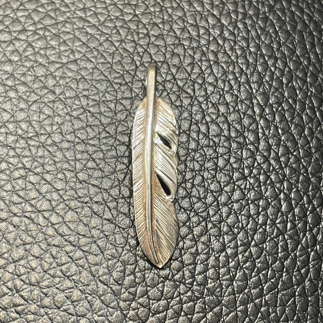 フェザー – DELTAone