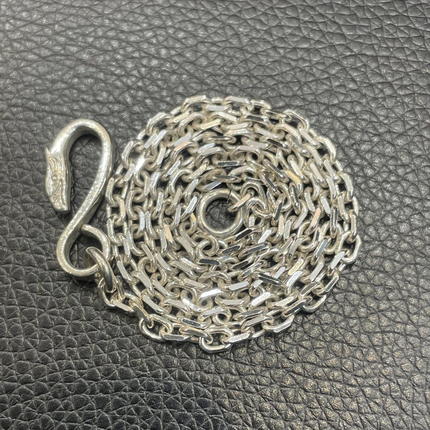 ゴローズ goro's イーグルフック細角チェーン