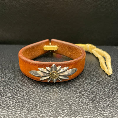 ゴローズ goro's K18付GC24革ブレス(サドル)