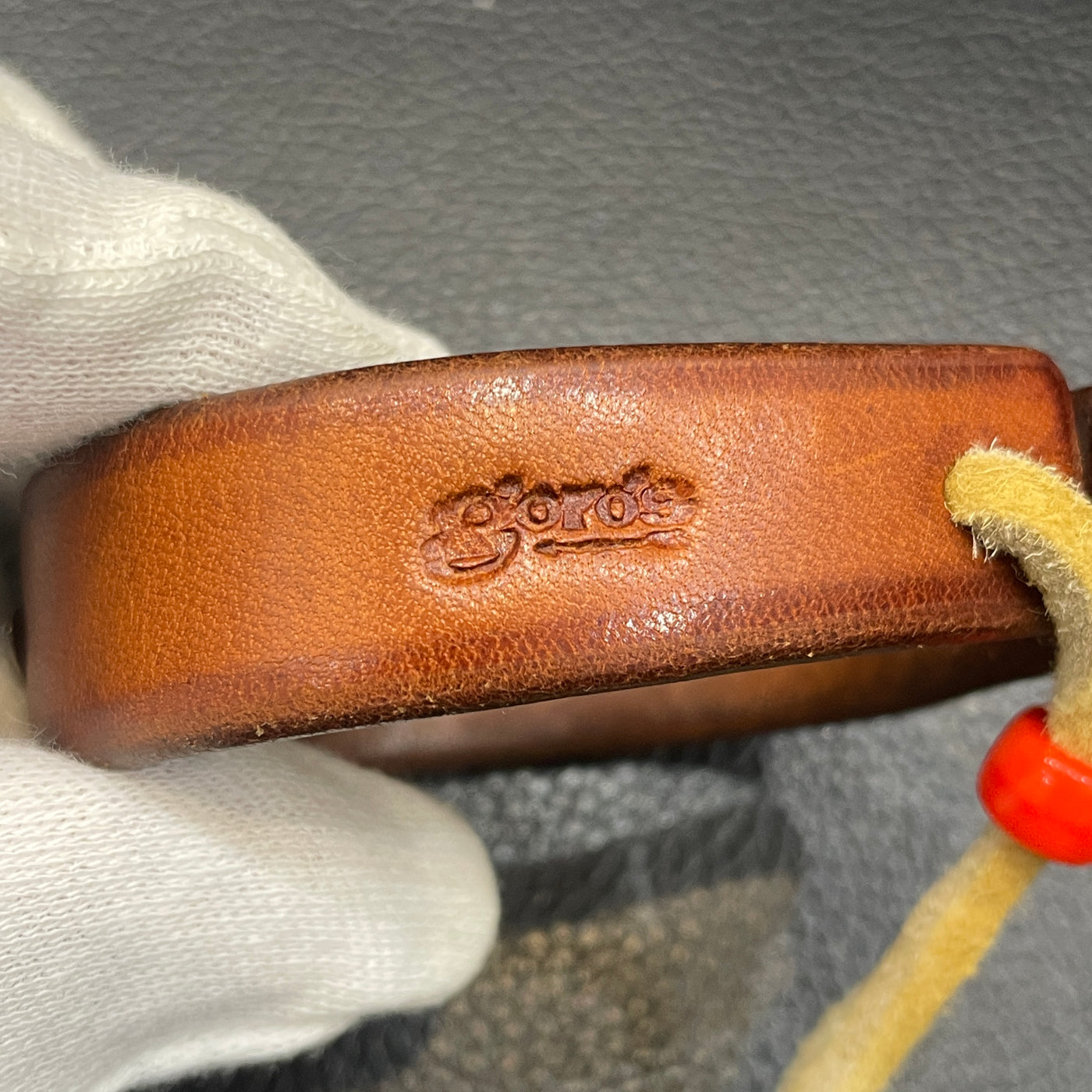 ゴローズ goro's K18付GC24革ブレス(サドル)