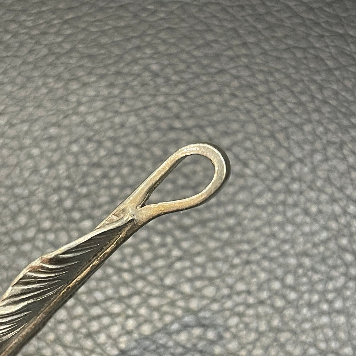 ゴローズ goro's [現行]先金特大フェザー(左)