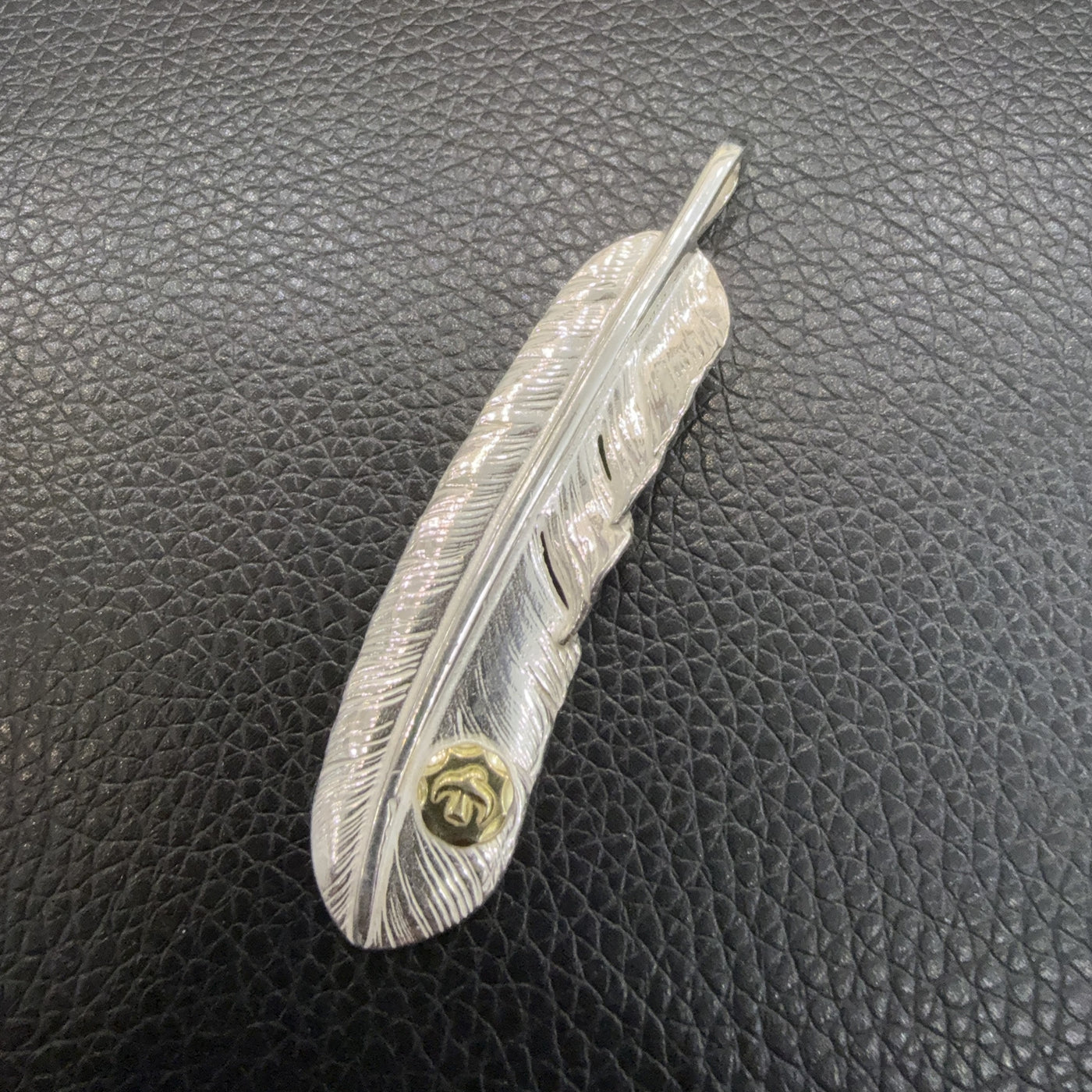 ゴローズ goro's [新品]メタル付特大フェザー(左) – DELTAone