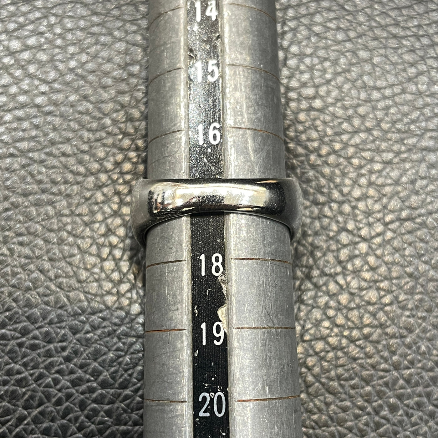 ゴローズ goro's [新品]熊の手リング(17号) – DELTAone