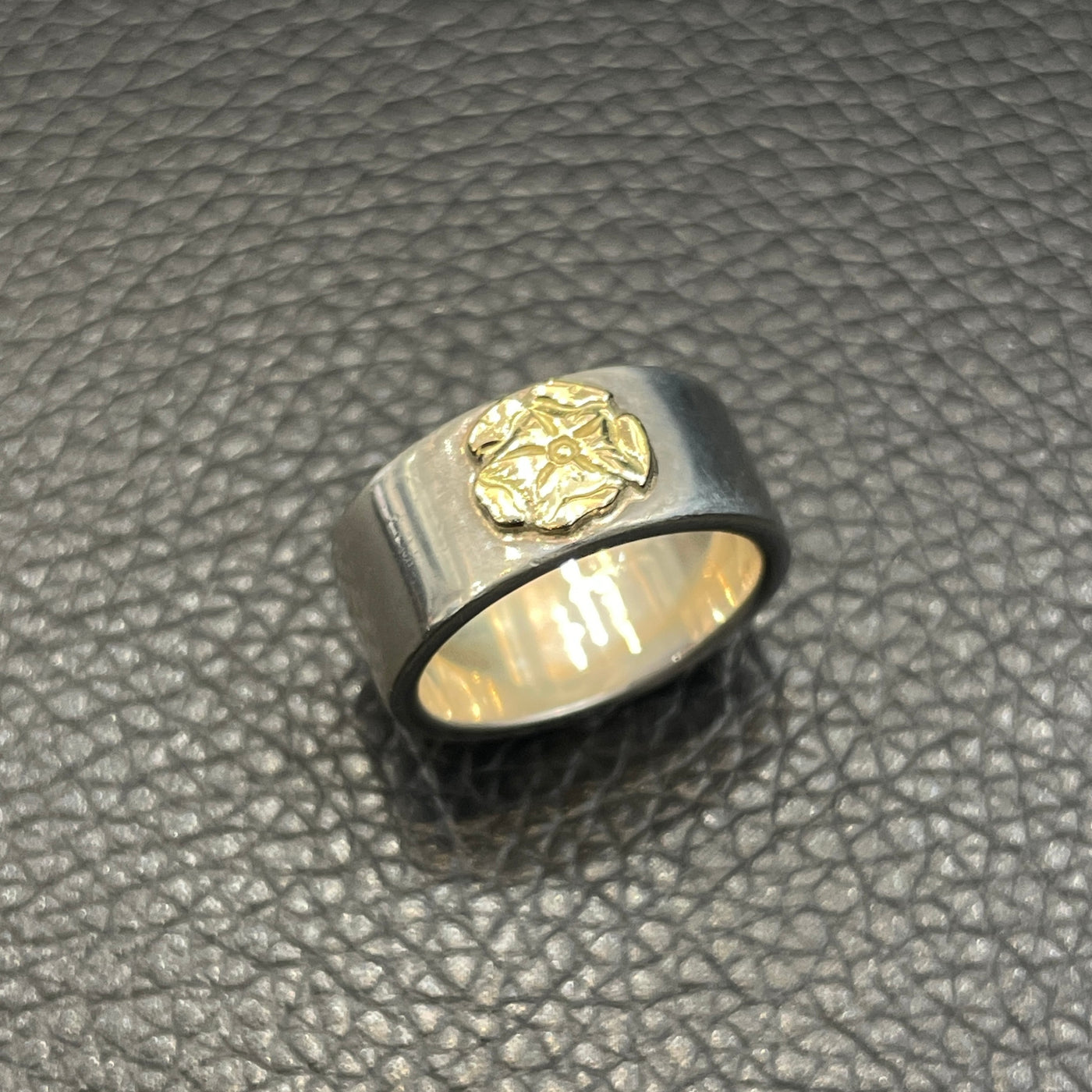 ゴローズ goro's ※特別SALE※平打ちローズリング(11号) – DELTAone