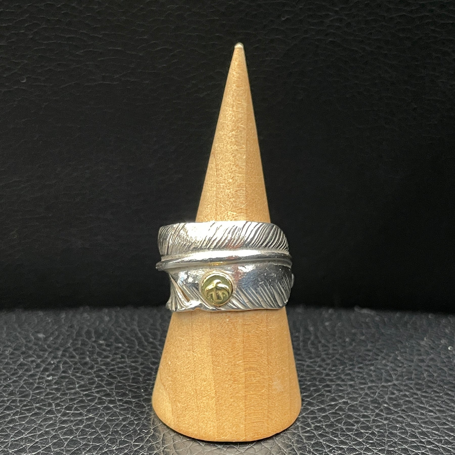 ゴローズ goro's メタル付フェザーリング(15号)※メタル小 – DELTAone