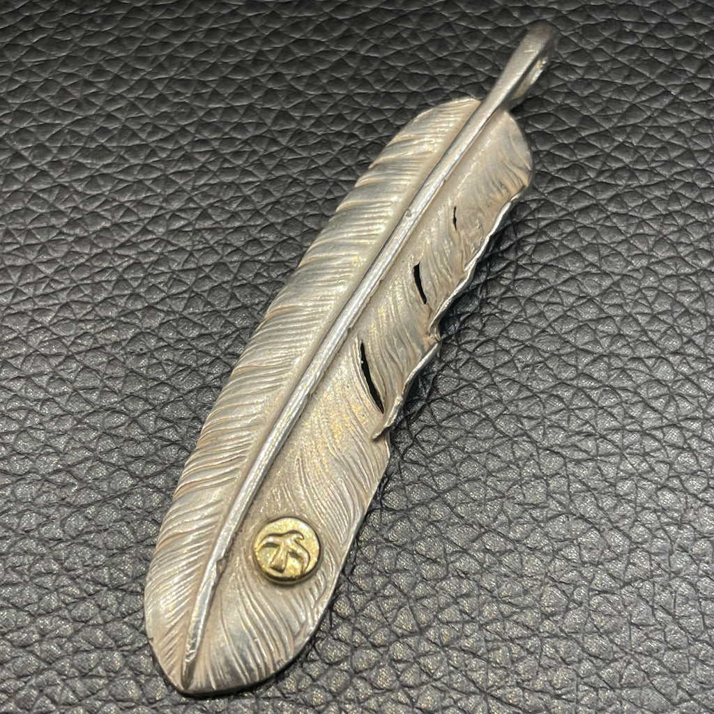 ゴローズ goro's [OLD]メタル付特大フェザー(右) ※メタル小 – DELTAone