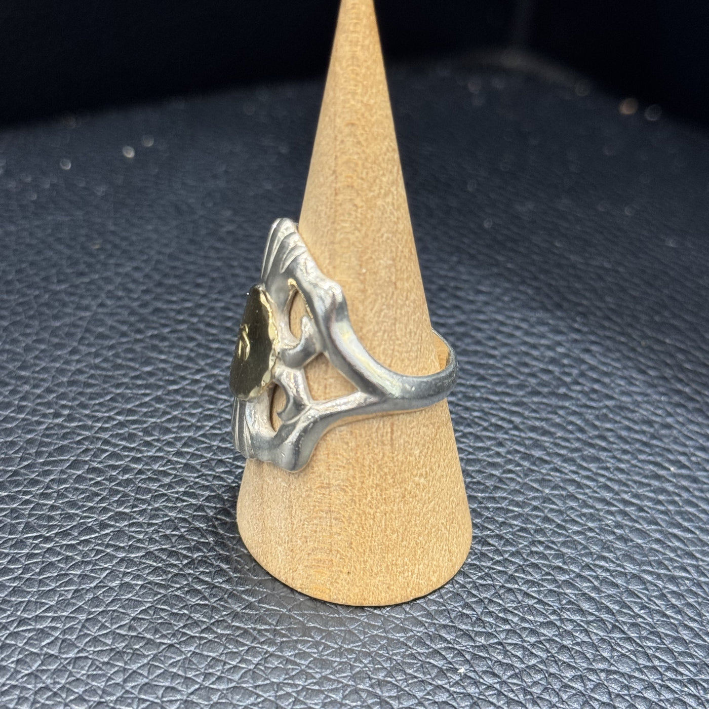 ゴローズ goro's Ｋ18大メタル付キャストリング(19号)