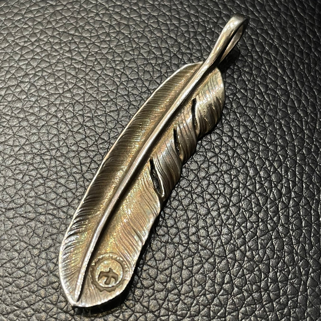 お値下げ‼️限界値❤️goro's ゴローズ 正規品メタル付き 特大フェザー ❤️ 楽天市場】goro's ゴローズ オールド物 上銀ハート付特大フェザー