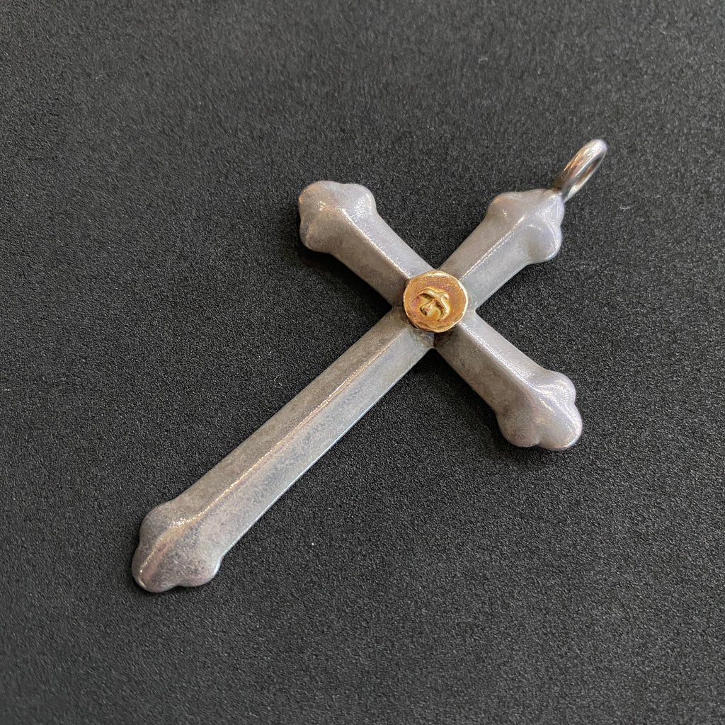 ゴローズ goro's 小メタル付クロス – DELTAone