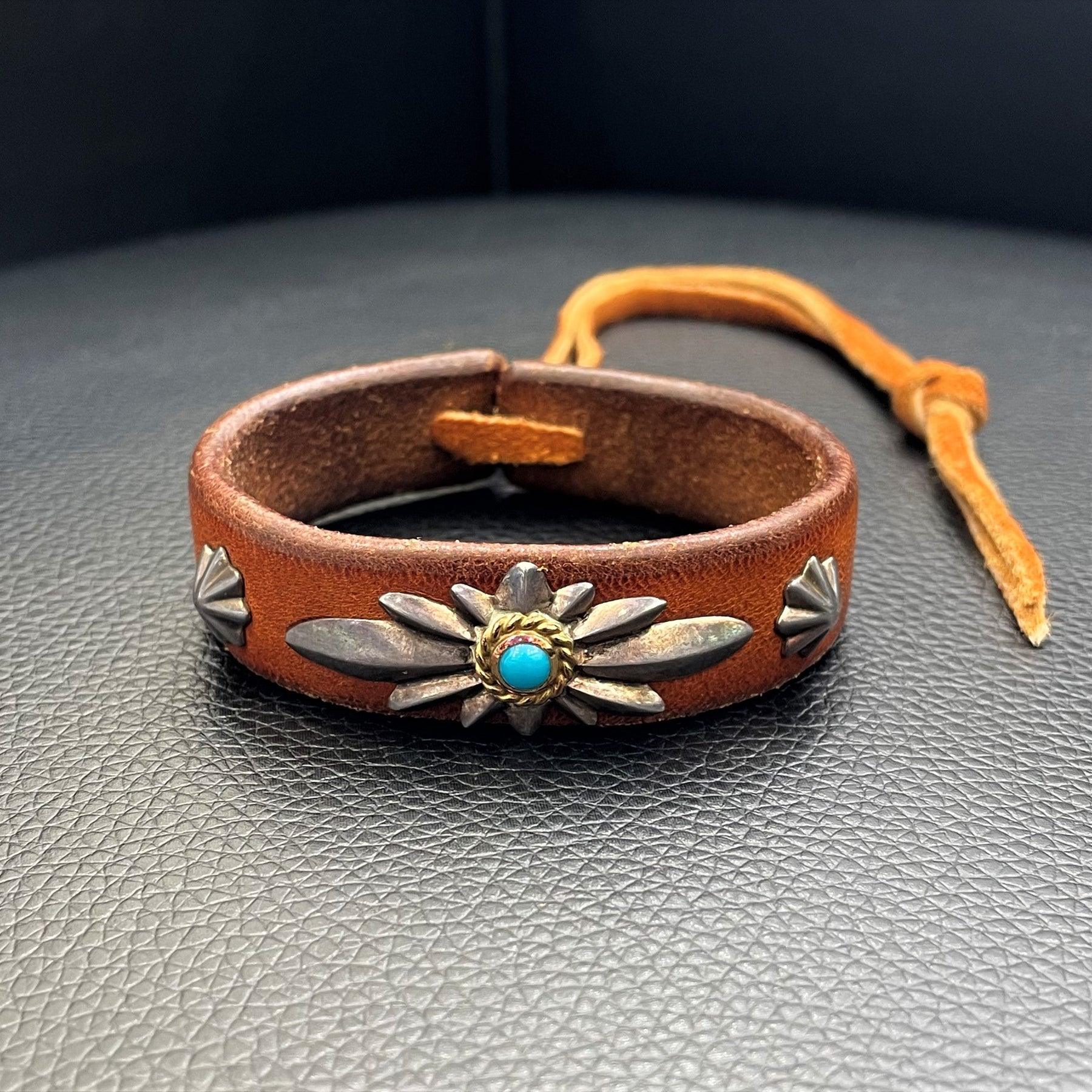 goro's ゴローズ GS24 金メタル付きレザーブレス ゴローズ goro's 金縄